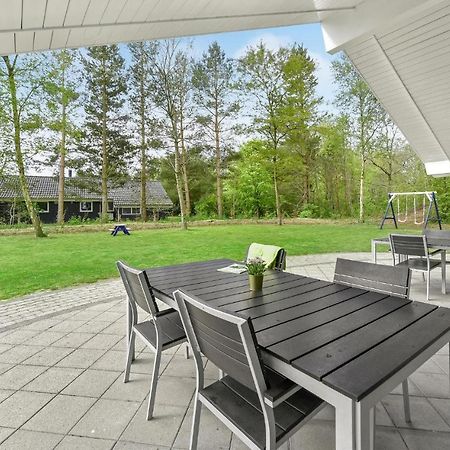 Awesome Home In Oksbl With 4 Bedrooms, Sauna And Wifi Oksbøl 외부 사진